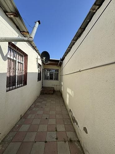 gence ev: Əmircanda 2 sotda qabagı və evin arxası həyəti olan2- otaglı həyət evi — 10