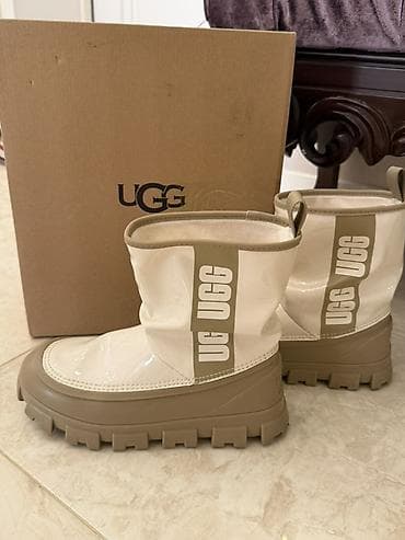 UGG W Classic Brellah Mini qadın botları - Model: W Classic Brellah