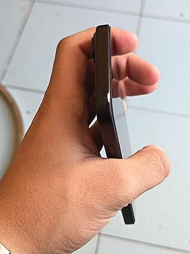 iphone 16: IPhone 16, 128 GB, Qara, Face ID — 2
