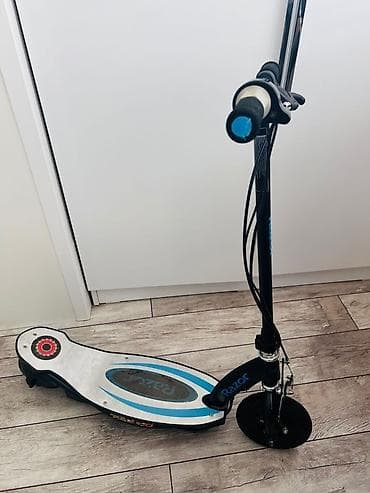 suktur: Razor elektrikli skuter - Brend/model: Razor (şəkillərdə loqo və — 2