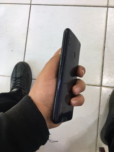 дисковый телефон: Honor 10 Lite, 32 ГБ, цвет - Черный, Отпечаток пальца, Face ID, Битый — 5