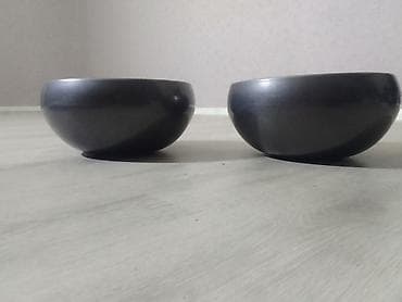 dibçək gül: Plastik güldanlar və saksılar dəsti Hamsi bir yerdə 10 manat.050 670 — 10