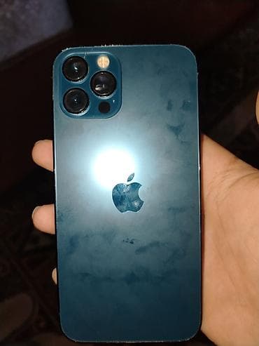 tv disk: IPhone 12 Pro, Göy, Face ID — 7