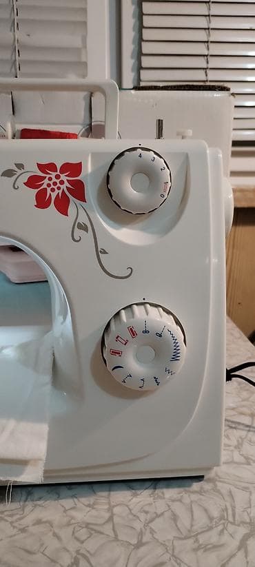 maṣın: Məhsul: Singer 8280 tikiş maşını Xüsusiyyətlər: - 8 ədəd daxili tikiş — 2