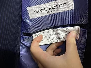 “Daniel Rizotto”
1 dəfə geyinilib. Çox səliqəli qalıb.
56 ölçü — 2