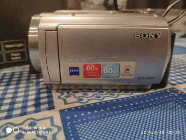 canon 1100 eos: Sony kamera, 80 gb daxili yaddaş, 60*Optical Zoom.Təzədir, bir-iki — 4
