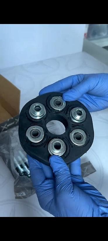 Avtomobil üçün kardana birləşmə rezin muftası (guibo/cardan coupler)