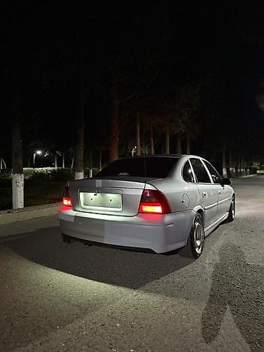 diffuser satisi: Opel Vectra: 1.8 l | 1999 il 320000 km Sedan — 3
