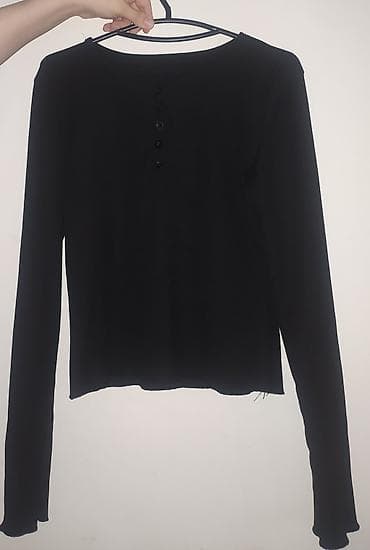 Svitşotlar: Qadın uzunqol bluz
- Rəng: qara
Metrolara çatdırılma ödənişsizdir — 1