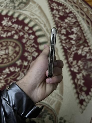 telfon j2: Infinix Note 40 Pro, 256 GB, rəng - Yaşıl, Sensor — 1