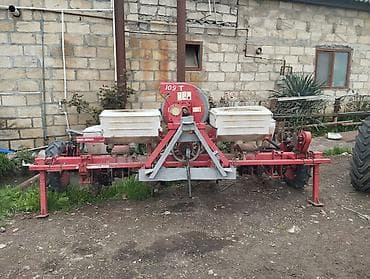 zincir teker: Səpin aqreqatı – pnevmatik dəqiq səpən (Väderstad/Monosem tipli — 3