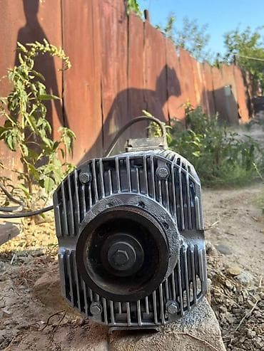 su motoru ustasi: Generator alternator Frigoblock. Alnaniya — 3