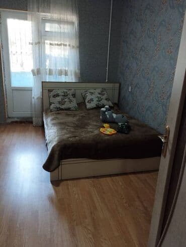 dasinmaz emlak agstafa: Bakı, Bakıxanov qəs., 3 otaqlı, Köhnə tikili, 80 kv. m — 2