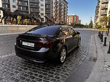 cayenne krilo 2013: Chevrolet Cruze: 1.4 l | 2015 il 227000 km Sedan — 2