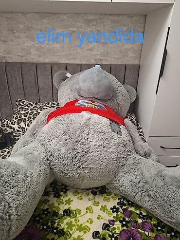 robot oyuncaq: Nəhəng plyuş ayı oyuncağı boyu 1,50 2 metereyeqeder olar - Rəng — 3
