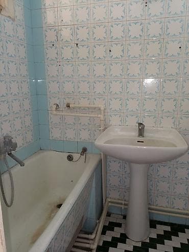 baki ev: Metro Nərimanov 2 Otaq esyasiz bos evdi metr yani 5/3 mertebesi — 3