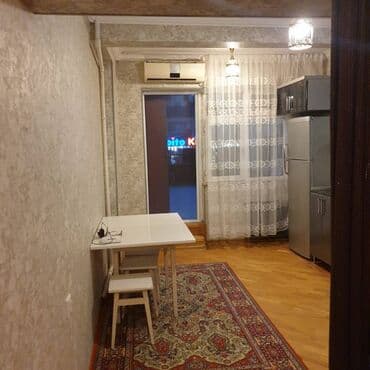 otaq yoldaşı qız: Xətai rayonu,Həzi Aslanov metrosunun çıxışında,9 mərtəbəli — 4