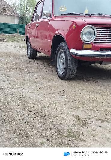 jiquli təkəri: VAZ (LADA) 2101: 1.6 l | 1976 il 4800 km Sedan — 6
