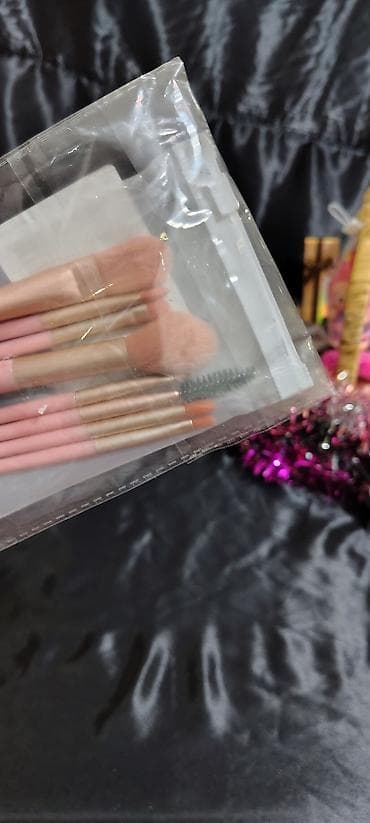 makyaj desti: Kosmetik dəst, 8 məhsul, Yeni, Ödənişli çatdırılma, Rayonlara çatdırılma, Pulsuz çatdırılma — 1