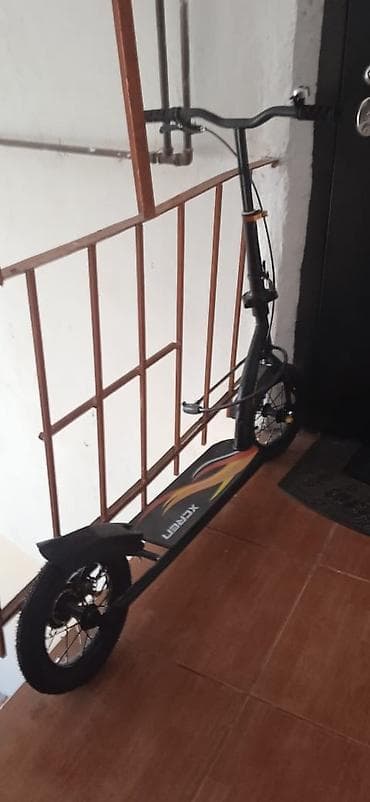 Skuter,16 yaşa kimi uşaq sürə bilər.Elektriksizdir.Alınıbdemək olar — 1