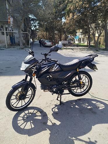 MPK Champ motoskuter/motosiklet - Model: MPK Champ (üzərində “CHAMP”