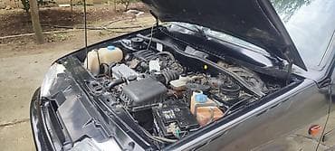 07 oturacaqlar: Lada Samara – qara rəngli hetçbek Xüsusiyyətlər: - Kuzov: 5 qapılı — 9