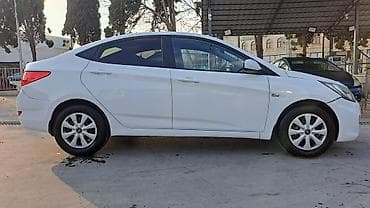 teker satisi: Hyundai Accent: 1.4 l | 2011 il Sedan — 4
