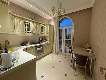 narimanov: 🇦🇿 Azərbaycan dili 🏡 Nərimanov Heykəli ilə üzbəüz, Dominos Pizza — 3