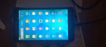 samsung tab 3 7 0: Işləyir amma guncəllənmir Samsung brendinə məxsus qara rəngli — 3