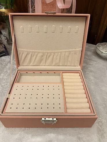 aqilli saat: Zərgərlik Qutusu – çox bölməli, zərif dizayn - Rəng: pudra/çəhrayı - — 2