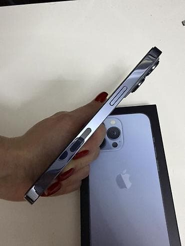 online kamera: IPhone 13 Pro, Sierra Blue, Face ID — 3