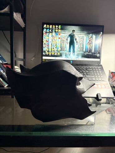 məktəb şəkilləri: Batman kaskı — 3