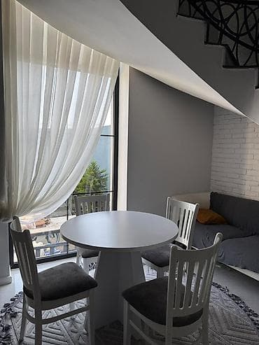 Masalar: Mətbəx üçün, Açılmayan, Yumru masa, 4 stul — 2