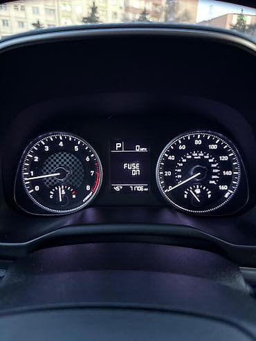 e 250 mercedes: Hyundai Elantra: 2 l | 2019 il Sedan — 9