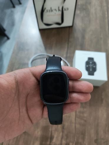 honor smart: HONOR Watch 4 ağıllı saat - Rəng: qara, kvadrat formalı korpus və — 3