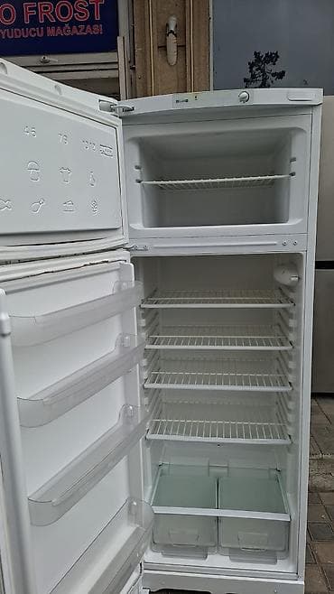 sharp soyuducu servis: İki qapılı soyuducu (üstdən dondurucu) - Rəng: ağ, klassik minimal — 2