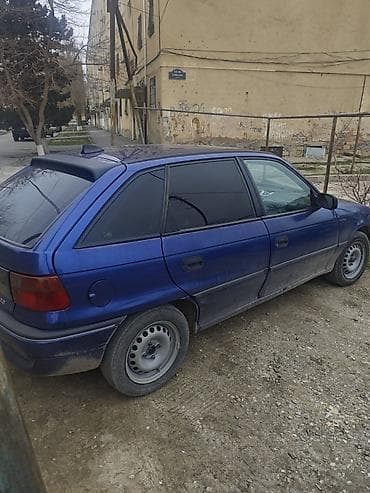 barter avtomobiller: Opel Astra: 2 l | 1995 il 204000 km Hetçbek — 2