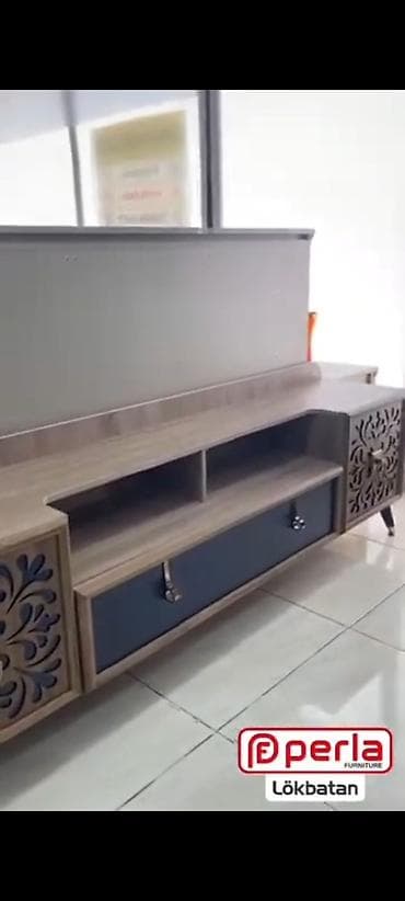 Прямой ТВ стенд, С полками, Деревянный — 1