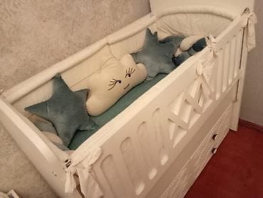 bulud mebel: Oğlan və qız üçün, Dördbucaq, Beşik, Dəst ilə, Matras ilə, Yellənmə mexanizmsiz — 4