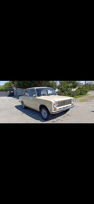 VAZ 2101 “Jiquli” sedan - Korpus: 4 qapılı klassik kuzov, bej rəng