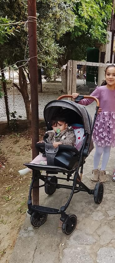 araba: Uşaq arabası – yüngül və rahat gəzinti modeli - Rəng: tünd boz/qara — 1