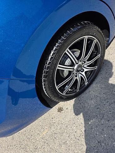 aqua disk: Hyundai Elantra: 2 l | 2017 il Sedan — 9
