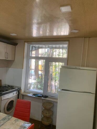 dasinmaz emlak agstafa: Bakı, 2 otaqlı, Köhnə tikili, m. Elmlər Akademiyası, 40 kv. m — 10