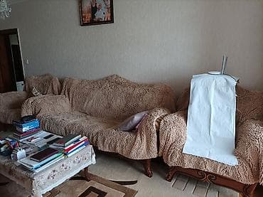 divanı: Divan,kreslo dəsti.əla vəziyyətdədir.az istifadə olunub — 2