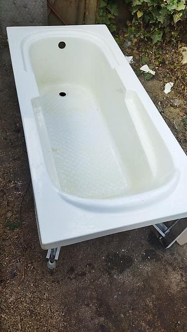 Декоративные панели для стен: Akril hamam vannası - Ölçü: təxmini 150–160 sm uzunluq, 70 sm en — 1