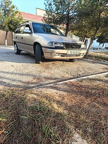 Avtomobil satışı: Opel Astra: 1.6 l | 1997 il 610151 km Universal — 10