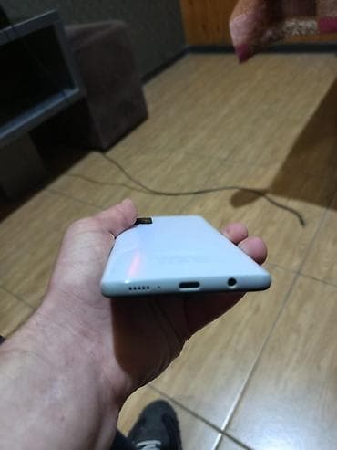 20 pro: Samsung Galaxy A51, 64 GB, rəng - Ağ — 2