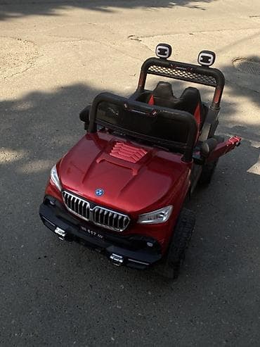 elekt: Uşaq üçün elektrikli minik avtomobili - Korpus: parlaq qırmızı rəng — 1