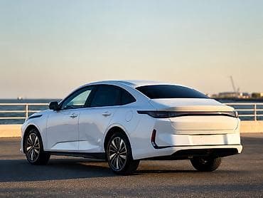 yto 554 tractor: Changan Qiyuan A05: 1.5 l | 2025 il 25000 km Sedan — 6