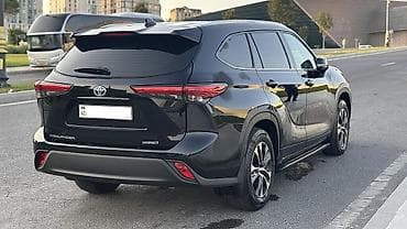 tank pro: Toyota Highlander 2.5 hybrid (SERVIS). Toyotanin resmi 10 illik — 1